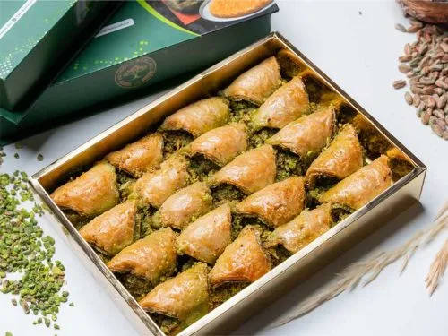 Special Sobiyet Baklava With Pistachio & Milk Cream Box