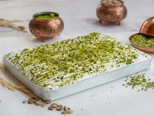 Ala Tralice Milk Cake with Pistachio - 1 tray / 2.3kg